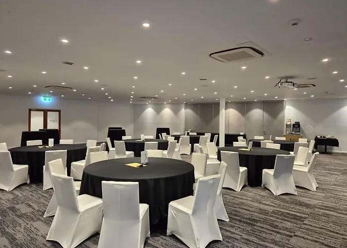 Mercure Canberra